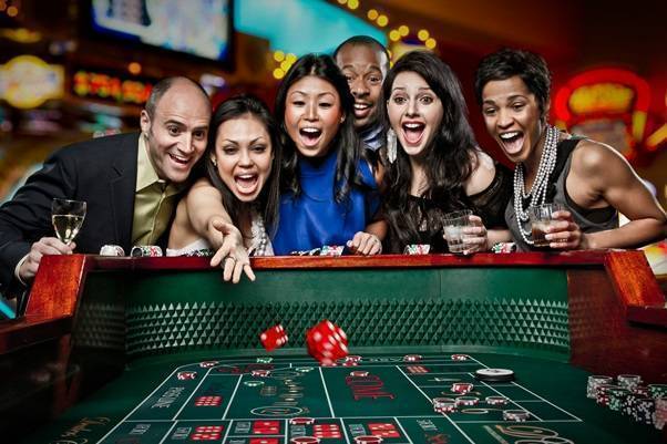 Find Out How Real-time Dealership Gambling Enterprise Games Work